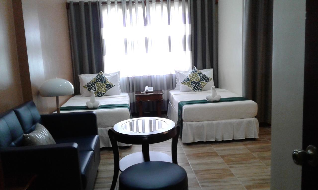 Charos Dormitel Hotel Dumaguete City Exterior photo
