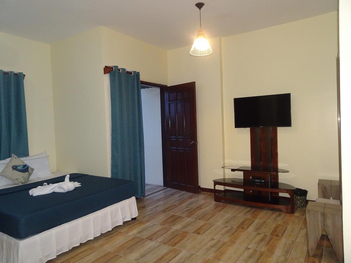 Charos Dormitel Hotel Dumaguete City Exterior photo