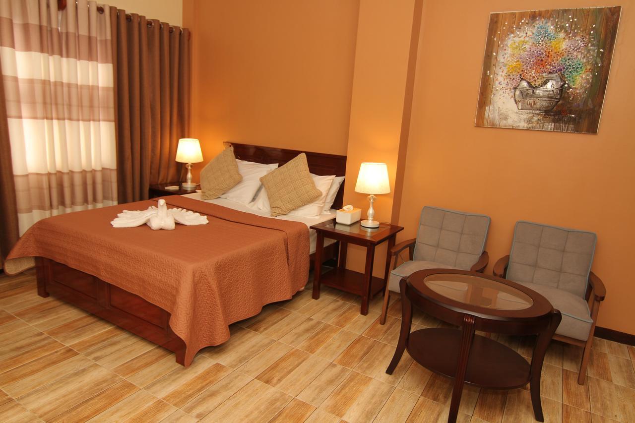 Charos Dormitel Hotel Dumaguete City Exterior photo